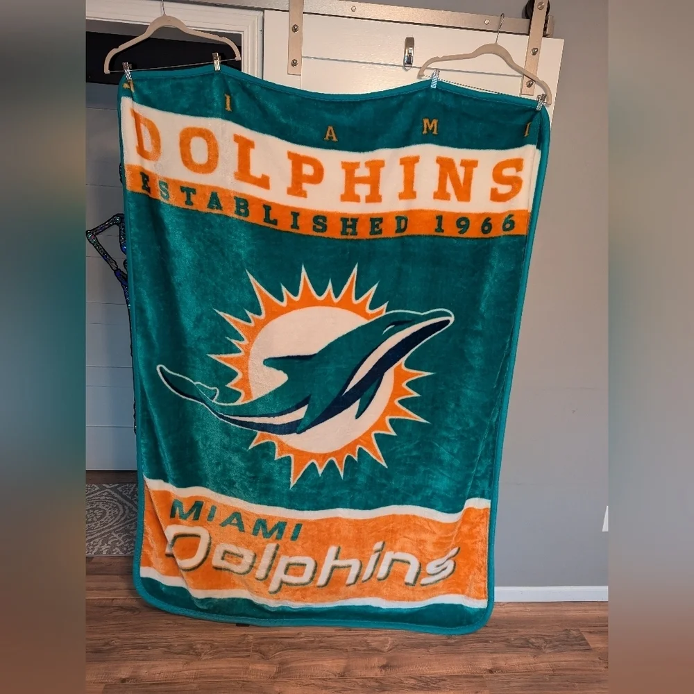 Vintage NFL Miami Dolphins Fleece blanket size 60
